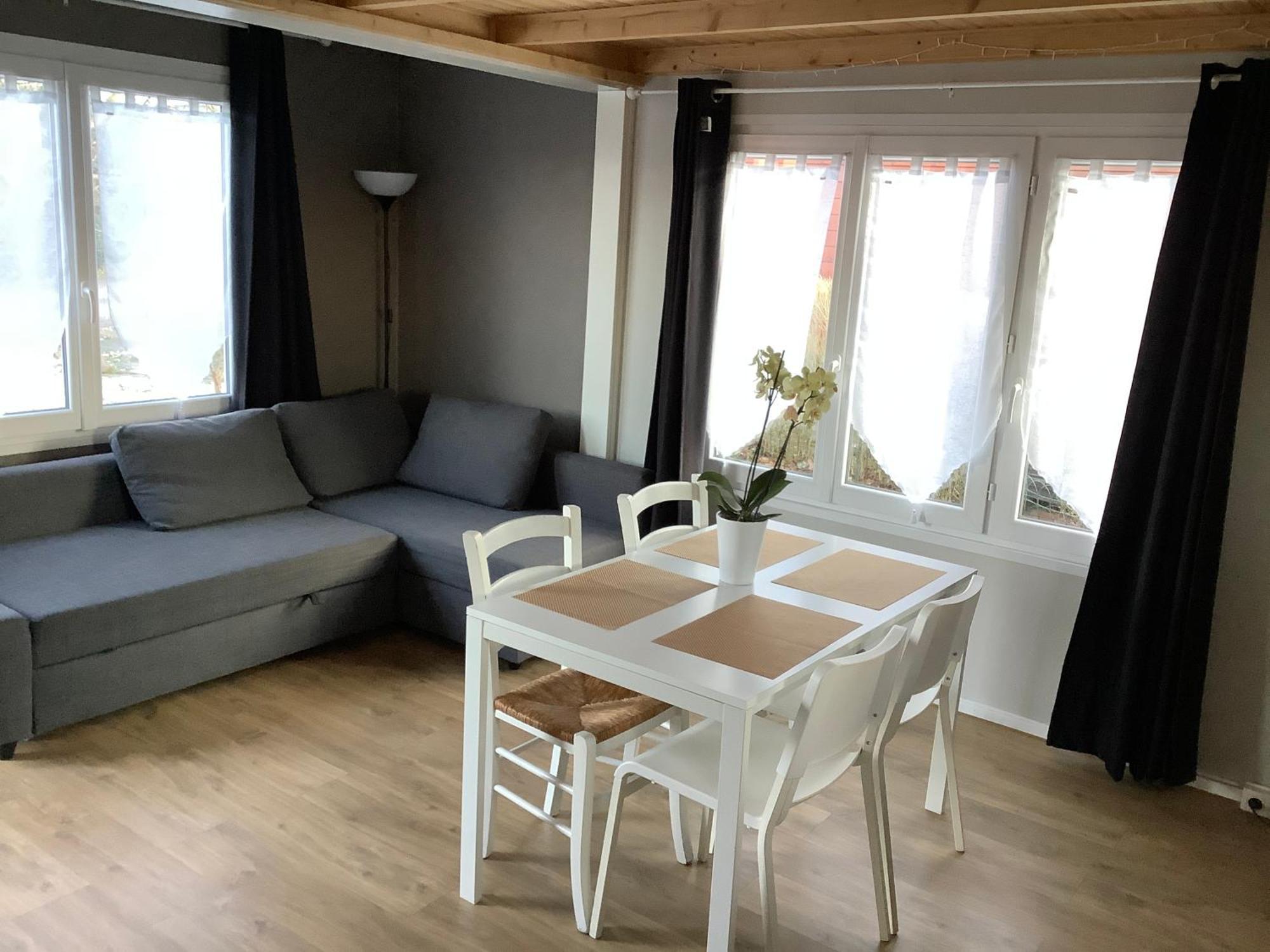 Chalet Charmant Monika Avec Piscine Yvoir Luaran gambar