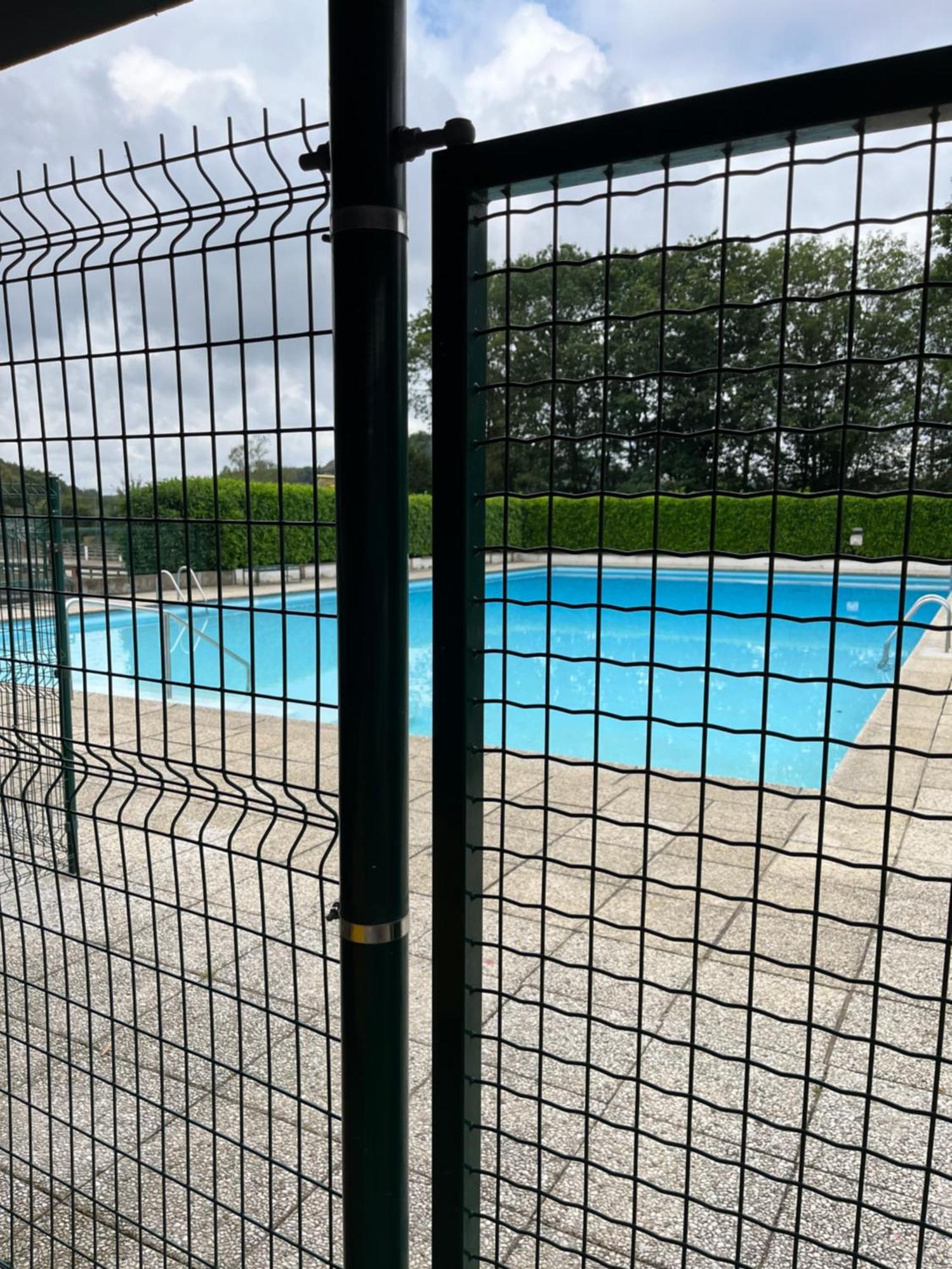 Chalet Charmant Monika Avec Piscine Yvoir Luaran gambar