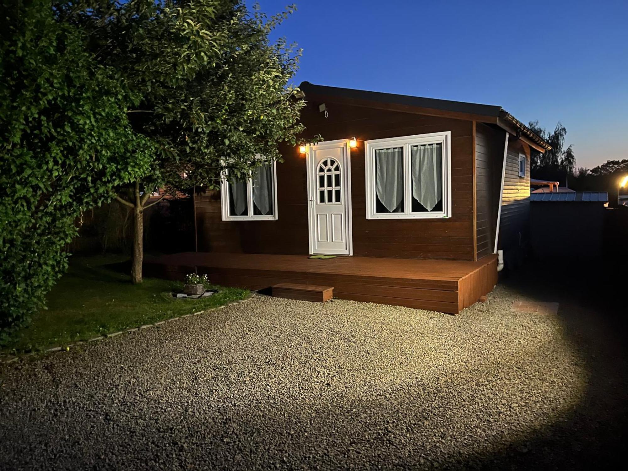 Chalet Charmant Monika Avec Piscine Yvoir Luaran gambar